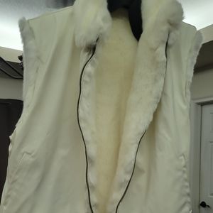 Reversible jacket vest